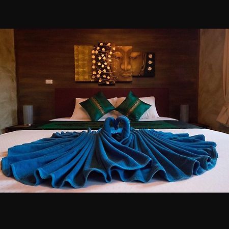 Royal Chang Of Siam Boutique Resort Rawai Exteriör bild