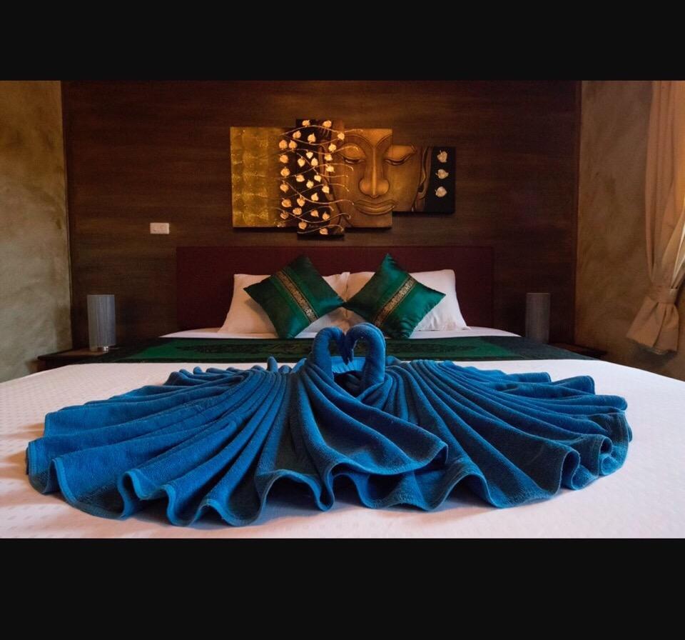 Royal Chang Of Siam Boutique Resort Rawai Exteriör bild